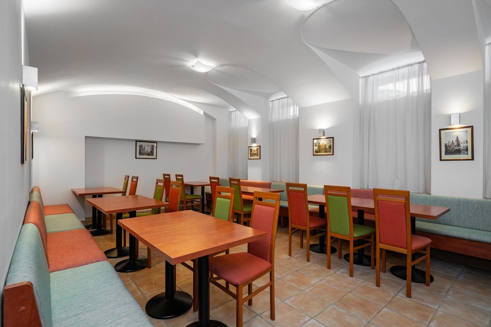 City Central De Luxe Prague Exterior photo