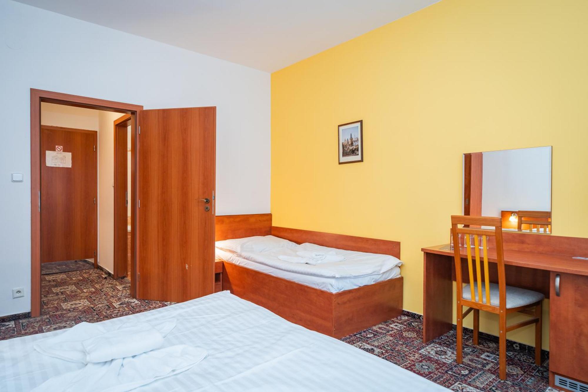 City Central De Luxe Prague Exterior photo