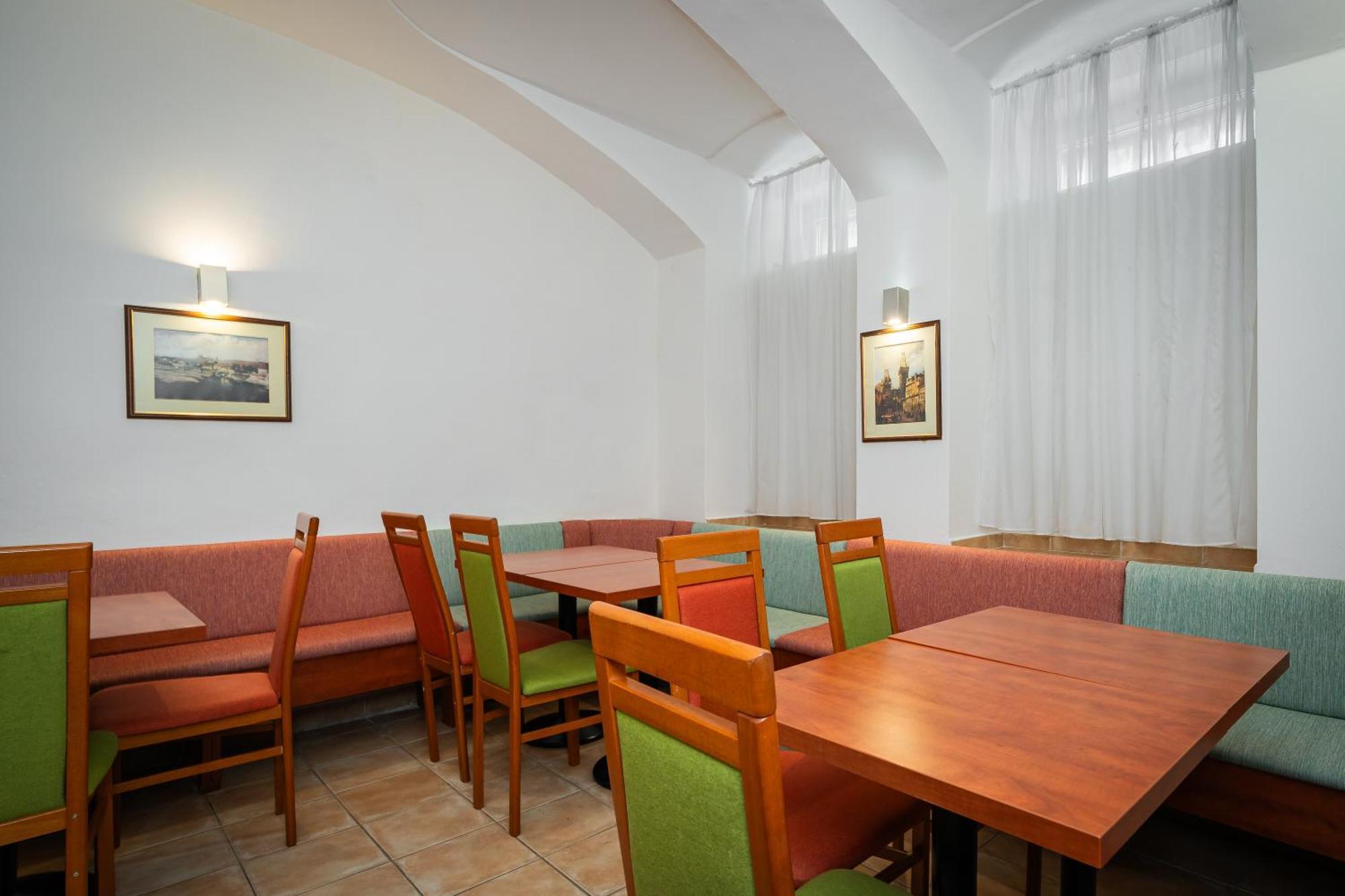 City Central De Luxe Prague Exterior photo