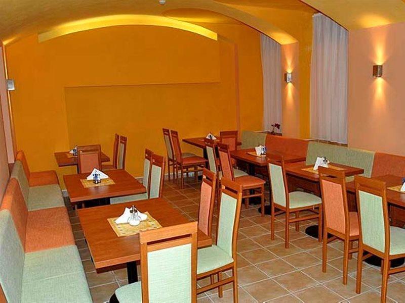 City Central De Luxe Prague Exterior photo